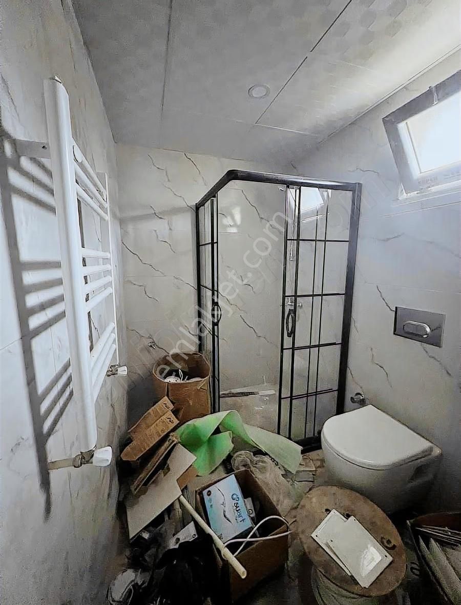 Altıkat Emlaktan Satılık 1+1 Şehir Merkezinde - Görsel 3