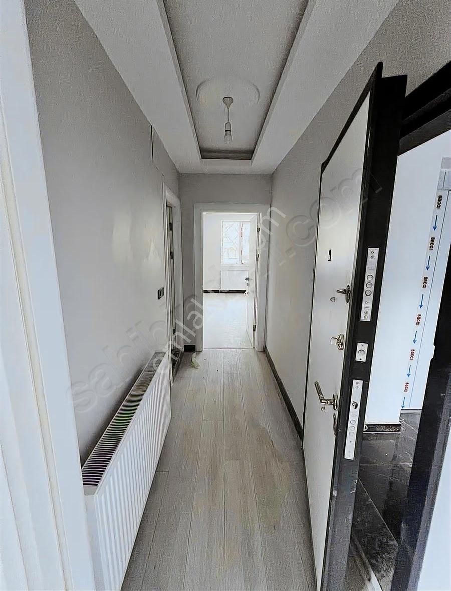 Altıkat Emlaktan Satılık 1+1 Şehir Merkezinde