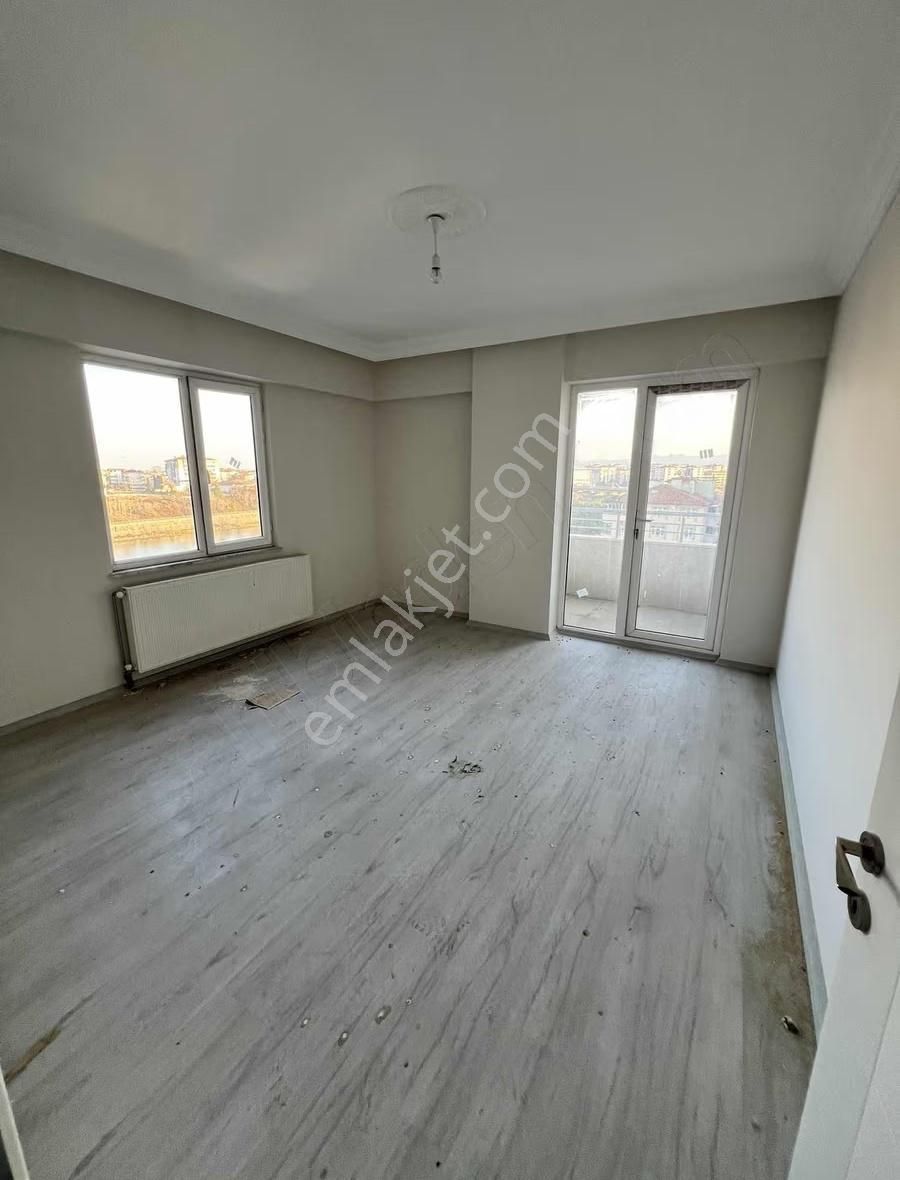 Altıkat Emlaktan Site İçerisinde Ara Kat 3+1 Sıfır Daire - Görsel 5