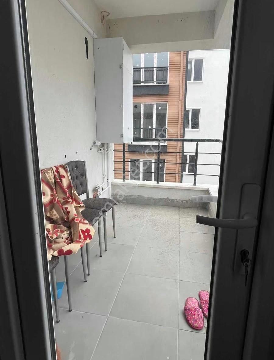 Altıkat Emlaktan Kiracılı Eşyalı 1+1 Daire - Görsel 5