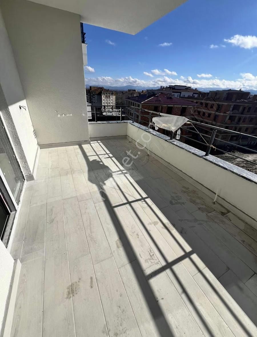 Altıkat Emlaktan Havuzlu Site İçerisinde 3+1 Ara Kat Daire - Görsel 10