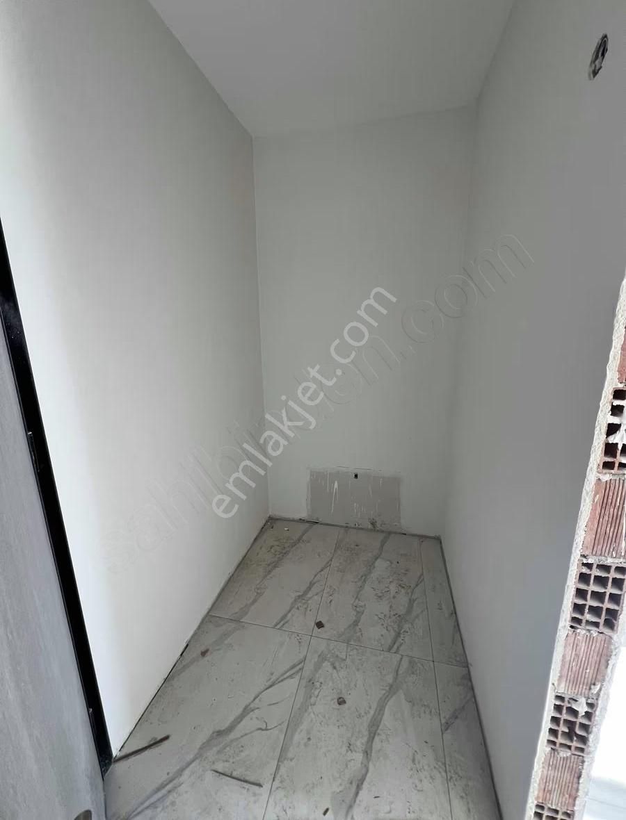 Altıkat Emlaktan Havuzlu Site İçerisinde 3+1 Ara Kat Daire - Görsel 3