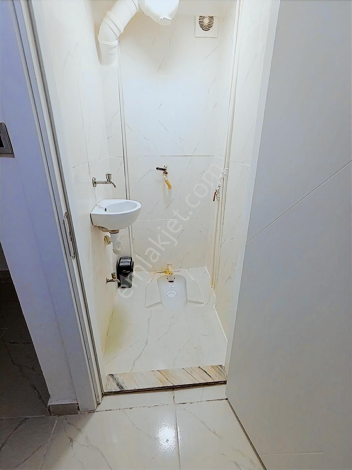 Çankaya Dikmen Caddesine Yürüme Mesafesinde Tamamen Yenilenmiş - Görsel 31