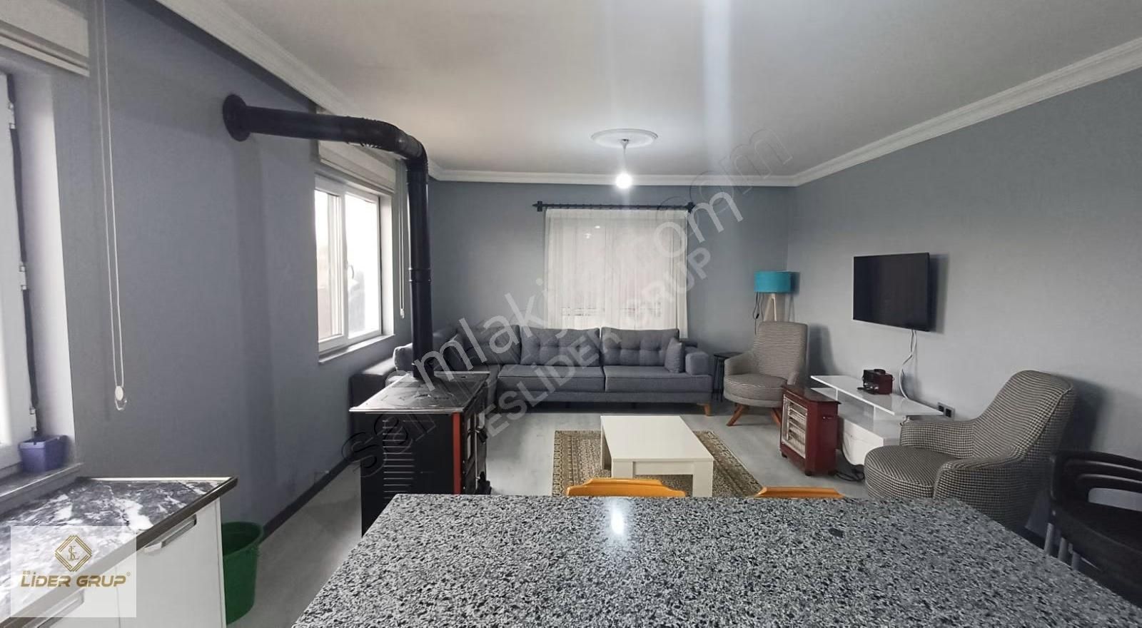 Eslider Emlaktan Taşlıkköyde Bahçelı 3+1 - Görsel 2