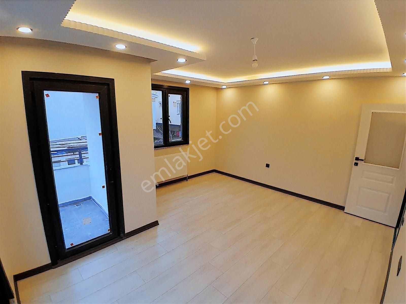 Uğur Çevik'ten Satılık 4+1 Üstdubleks 150m2 Oturuma Uygun - Görsel 2