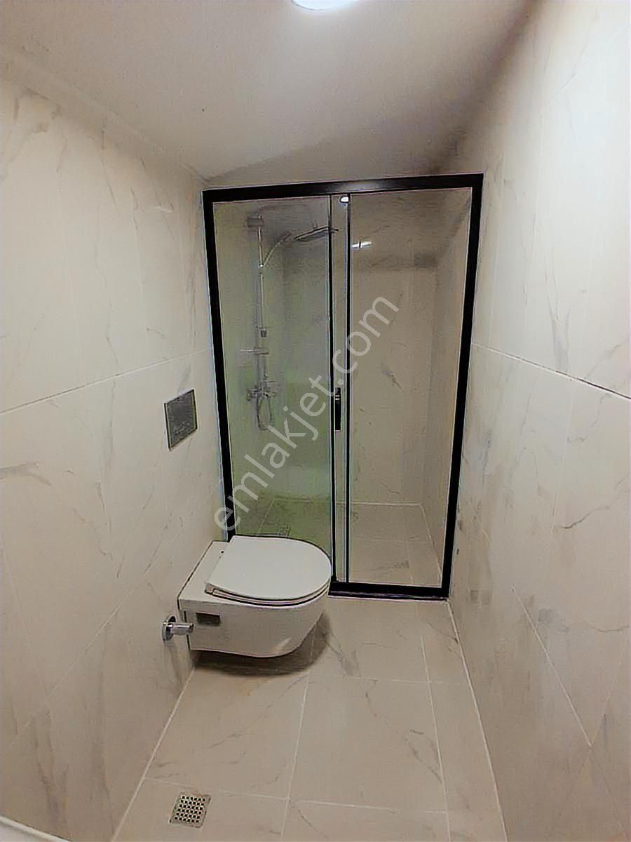 Uğur Çevik'ten Satılık 4+1 Üstdubleks 150m2 Oturuma Uygun