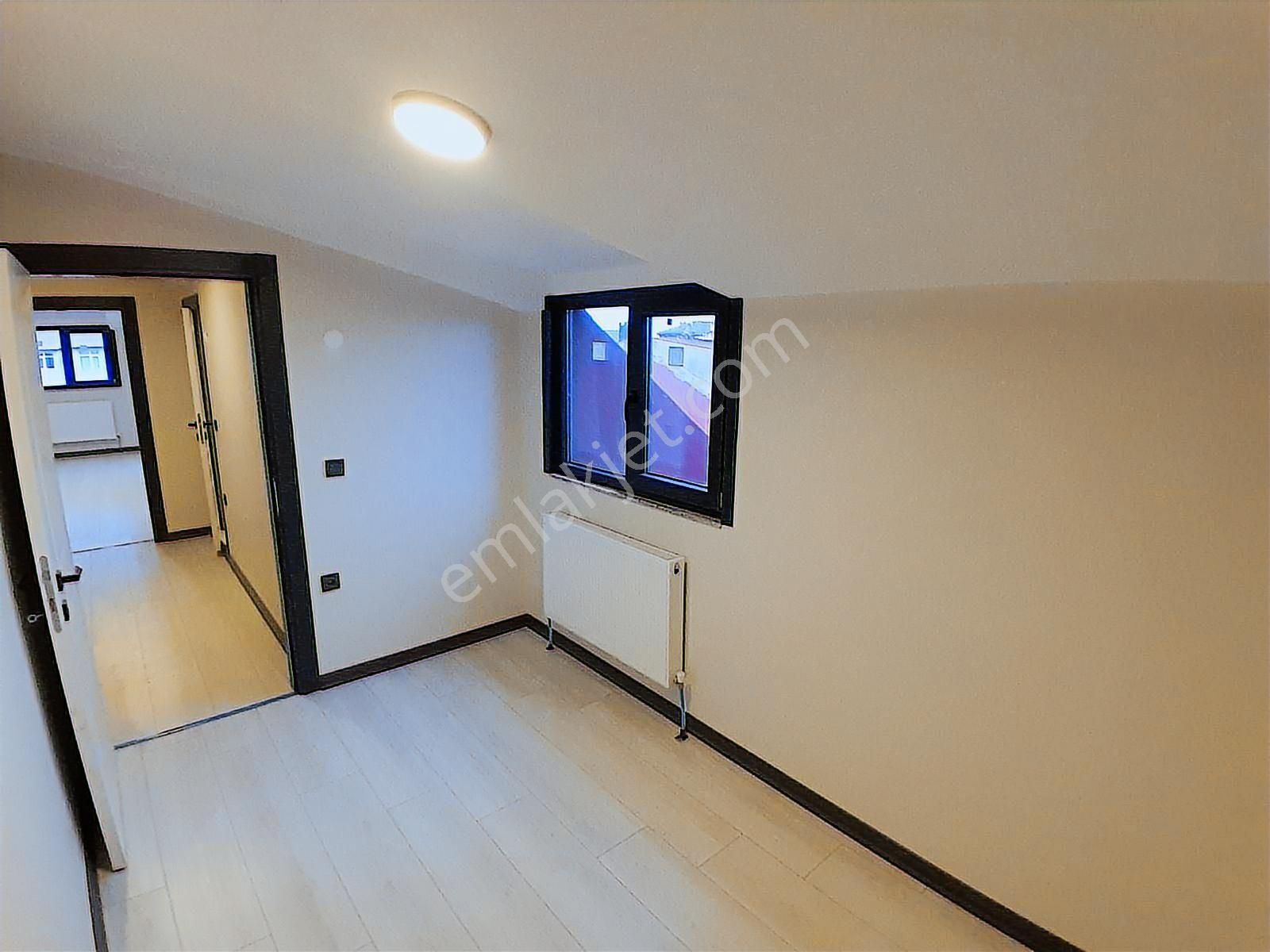 Uğur Çevik'ten Satılık 4+1 Üstdubleks 150m2 Oturuma Uygun - Görsel 4