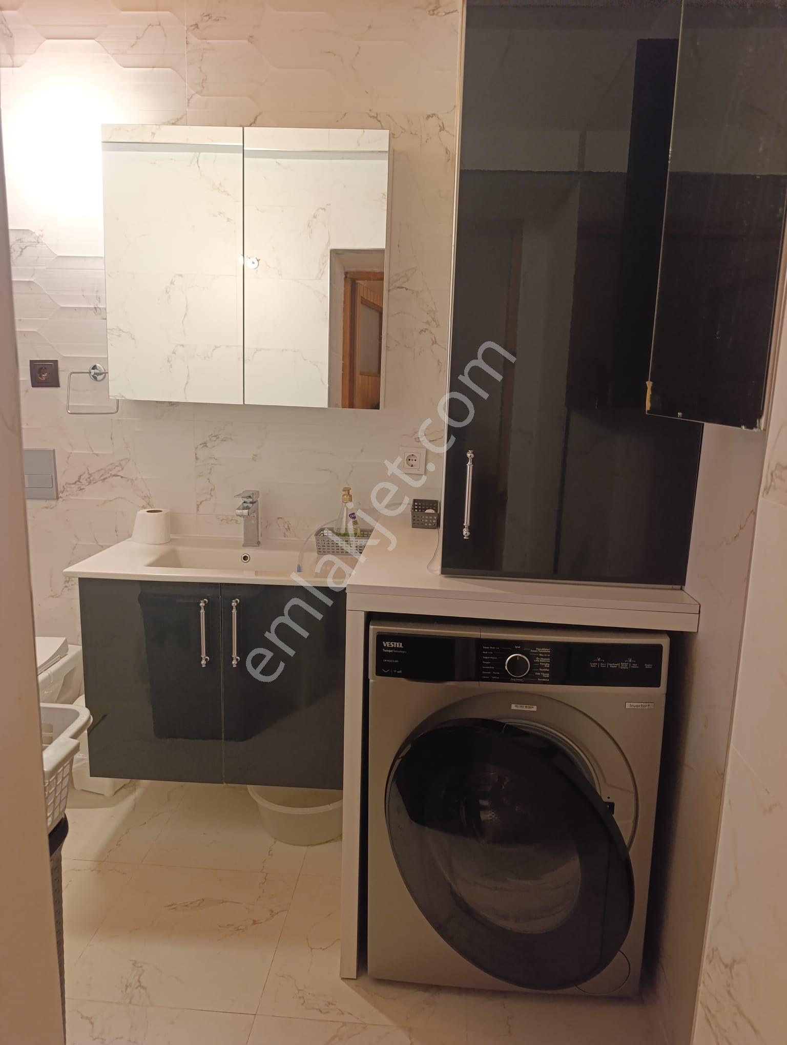 Foça Ataözgür Sitesinde (havuzlu ) Eşyalı Kiralık 3+1 Tripleks Villa - Görsel 25