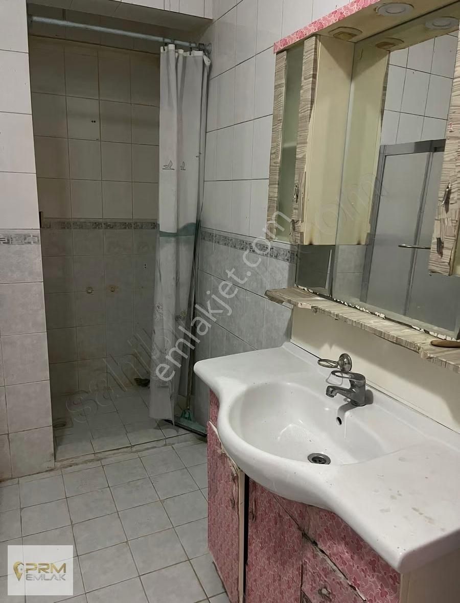 Ferhatpaşa Mahallesinde Site İçinde 3+1 Kiralık Daire - Görsel 6