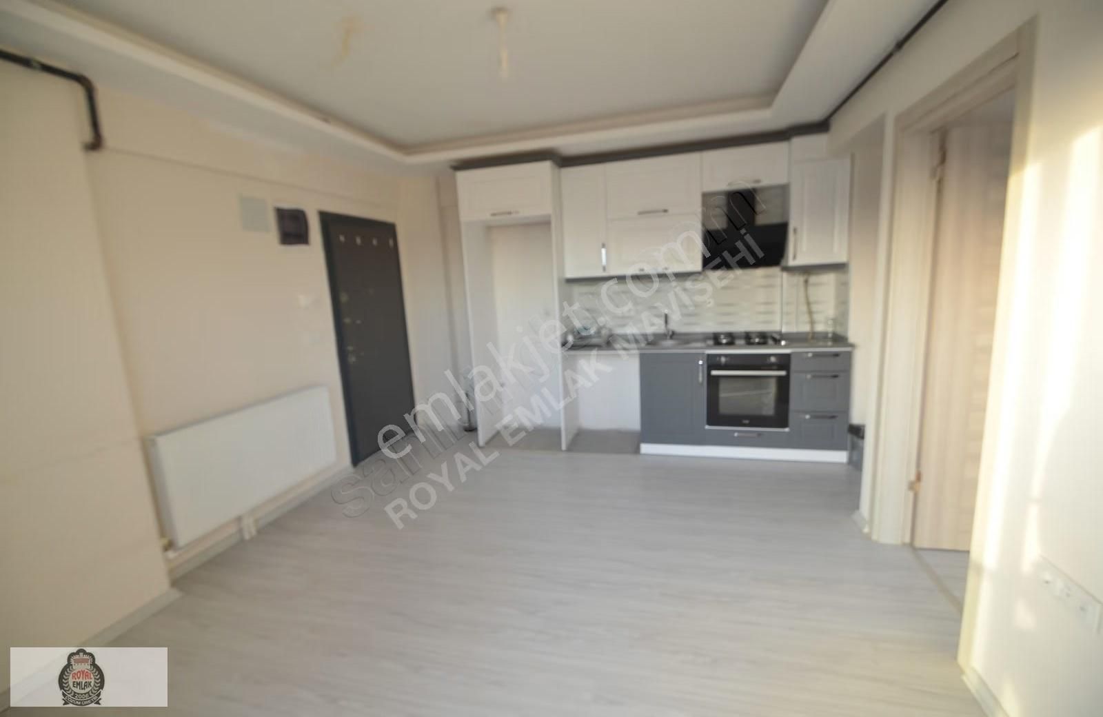 Seyrek Merkez'de Yeni Ve Asansörlü Binada Kiralık Önü Açık 1+1 - Görsel 22