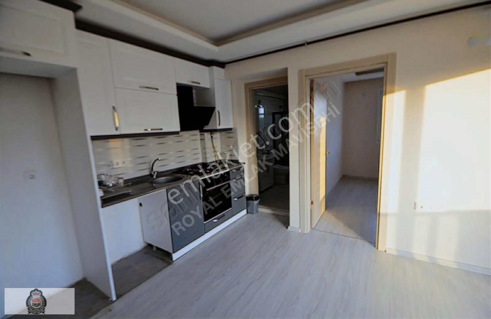 Seyrek Merkez'de Yeni Ve Asansörlü Binada Kiralık Önü Açık 1+1 - Görsel 9