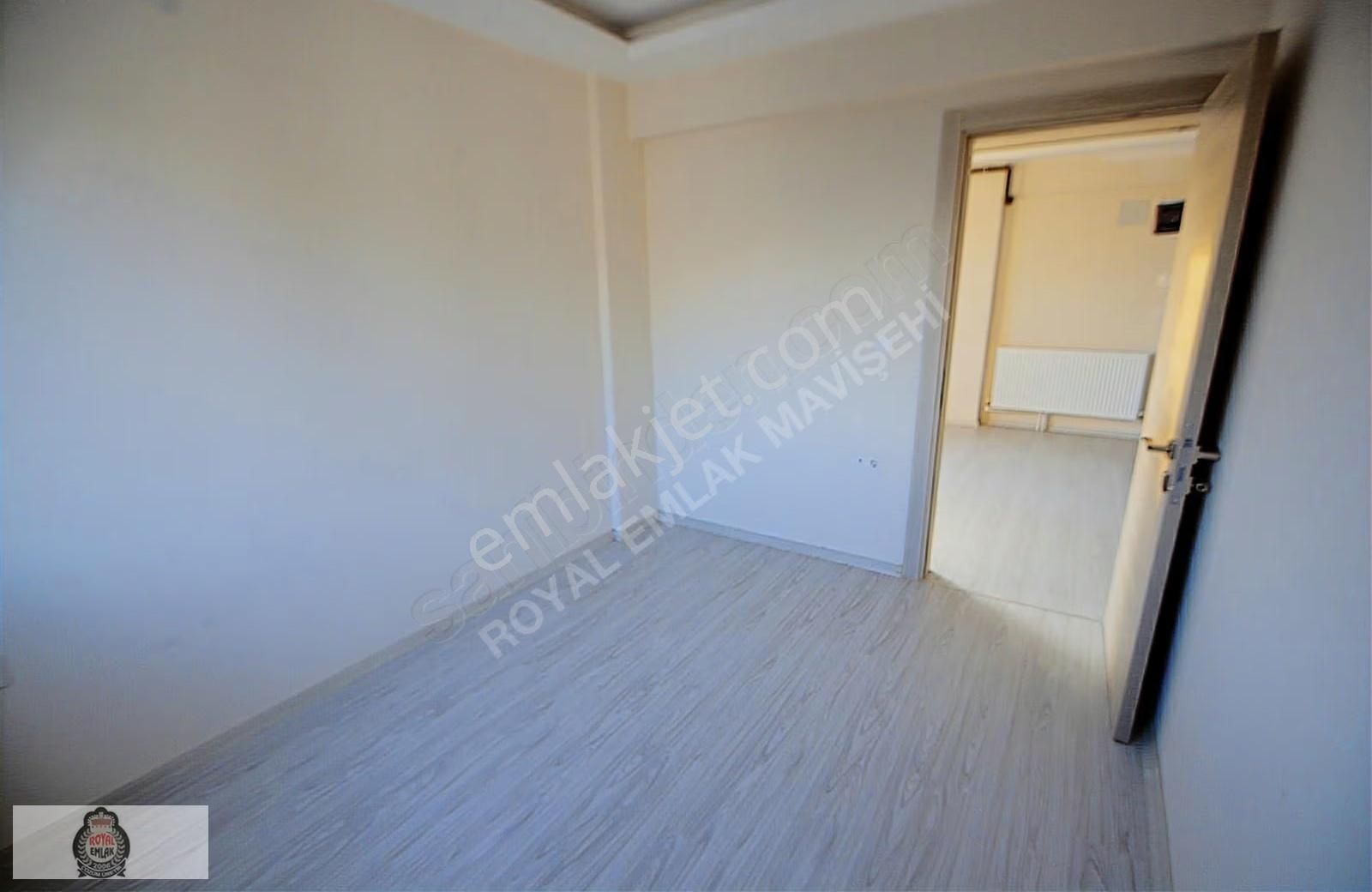 Seyrek Merkez'de Yeni Ve Asansörlü Binada Kiralık Önü Açık 1+1 - Görsel 26