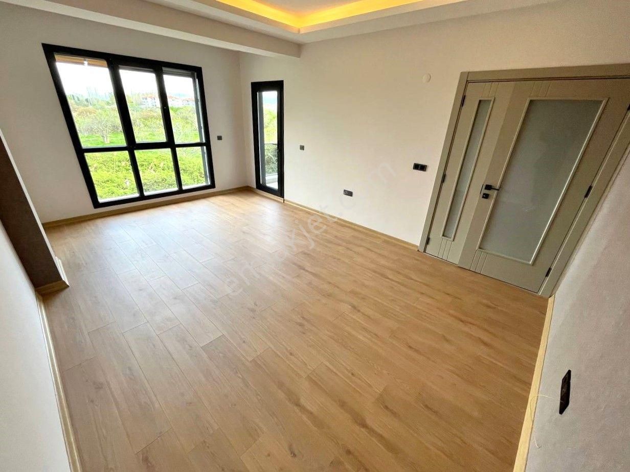 🎀akçay'da Modern Mimari Tasarımı İle Sıfır Ara Kat Ayrı Mutfak Çift Balkon Lüks 2+1satılık Daireler - Görsel 10