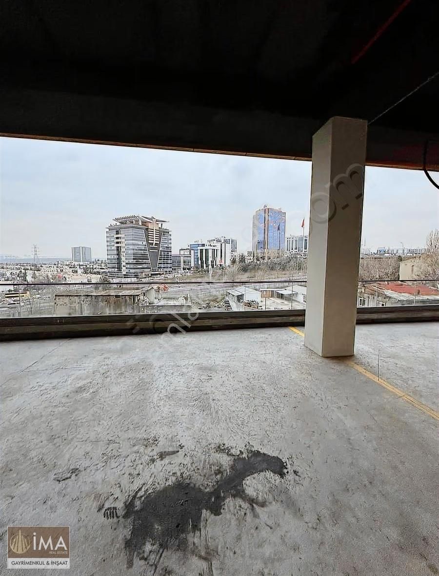 İma'dan Autogross'ta Satılık 350 M2 Dükkan