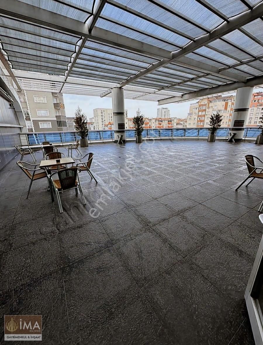 İma'dan Olimpa Avm'de Satılık Dükkan