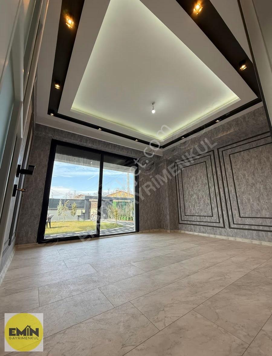 Meram'da Ultra Lüks 5+1 Villa - Modern Mimari, Geniş Alan - Görsel 25