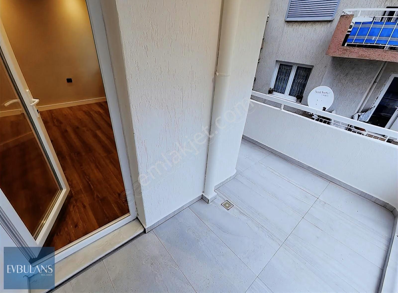 A Dan Z Ye Sıfır Tadilatlı Girne Caddesi Ve Çarşı Yakını Lüx 3+1 - Görsel 4