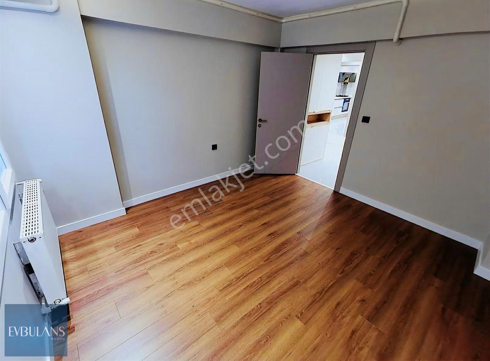 A Dan Z Ye Sıfır Tadilatlı Girne Caddesi Ve Çarşı Yakını Lüx 3+1 - Görsel 23