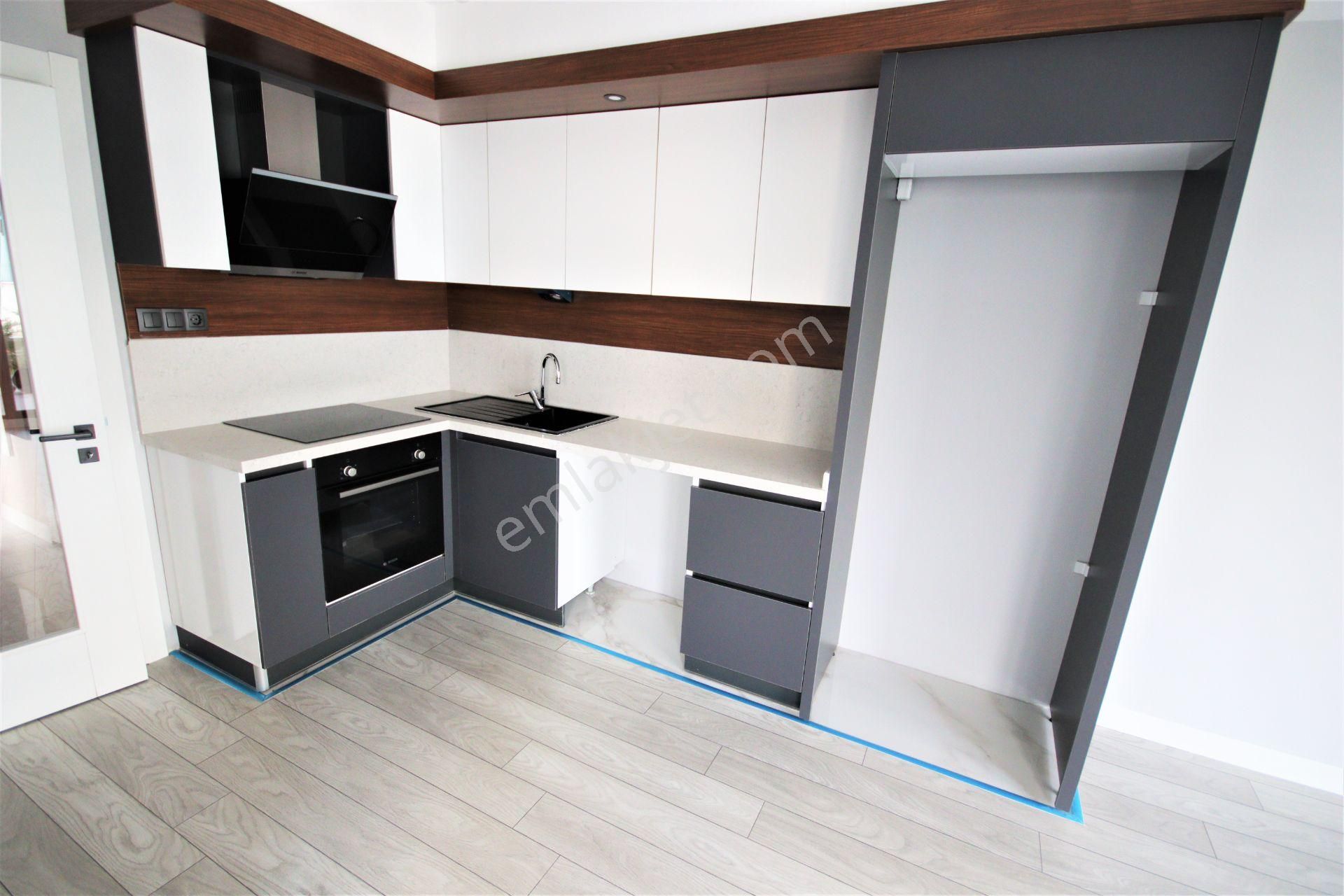 💦burhaniye Pelitköy'de💦aygül'den Denize Sıfır Site İçi Havuzlu Satılık 1+1 Bahçe Kullanımlı Daire - Görsel 4