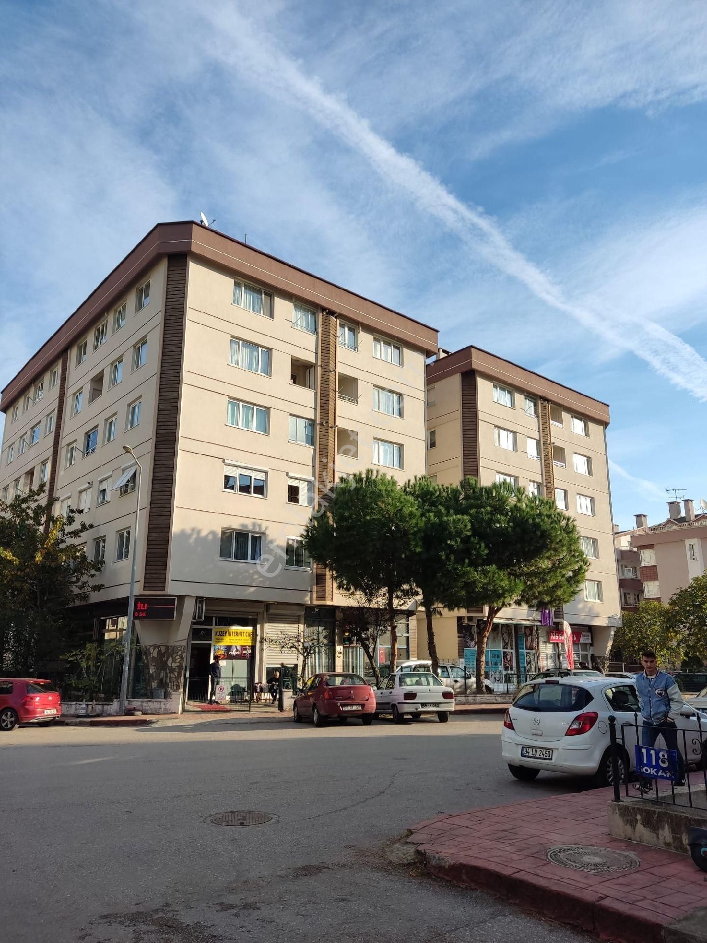 Ali Erişgin'den Satılık 3+1 Daire Mimar Sinan Tramvay Altında - Görsel 2