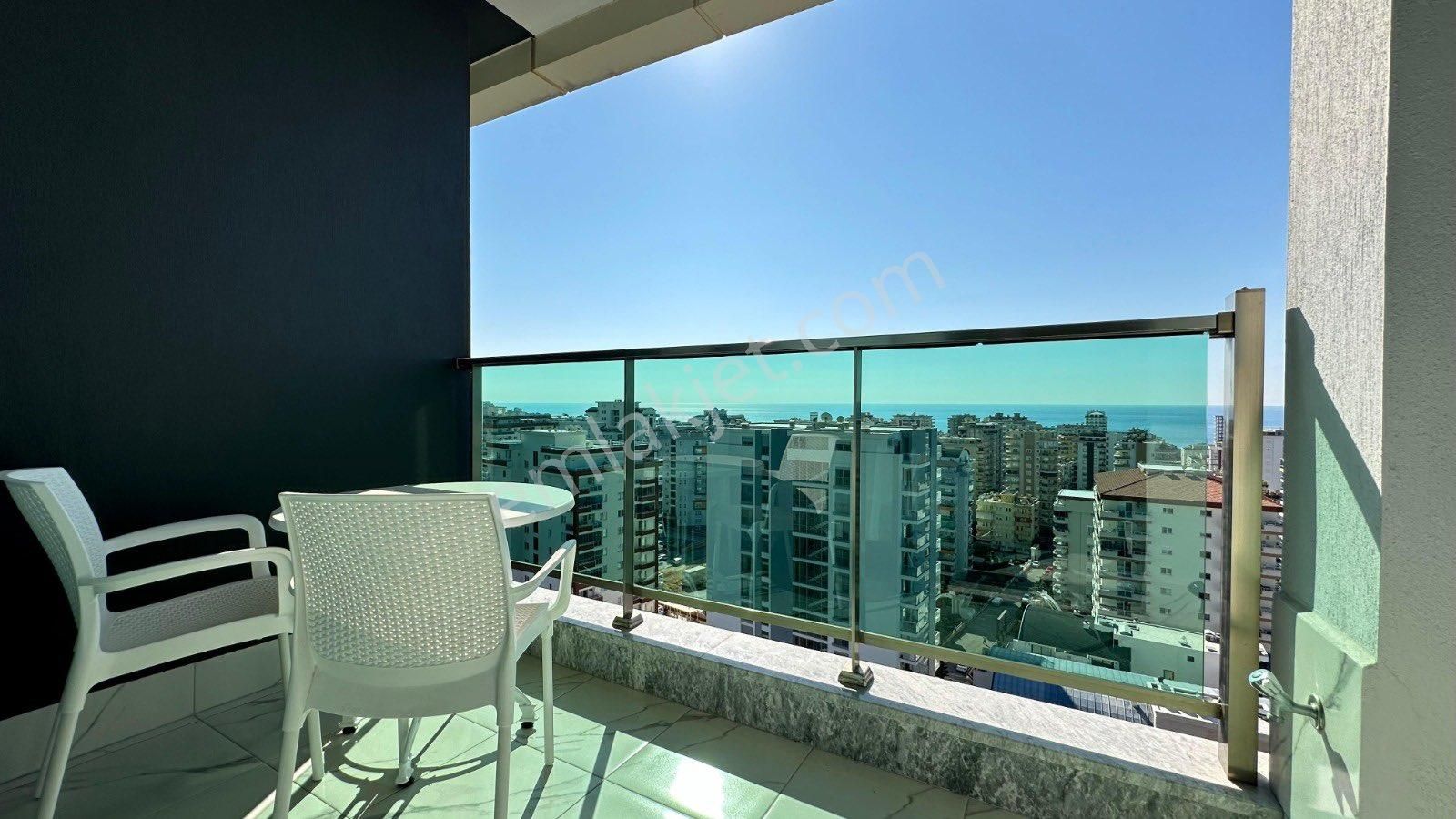 Sea View 2+1 Penthouse Apartment İn Mahmutlar Full Furnished - Görsel 9