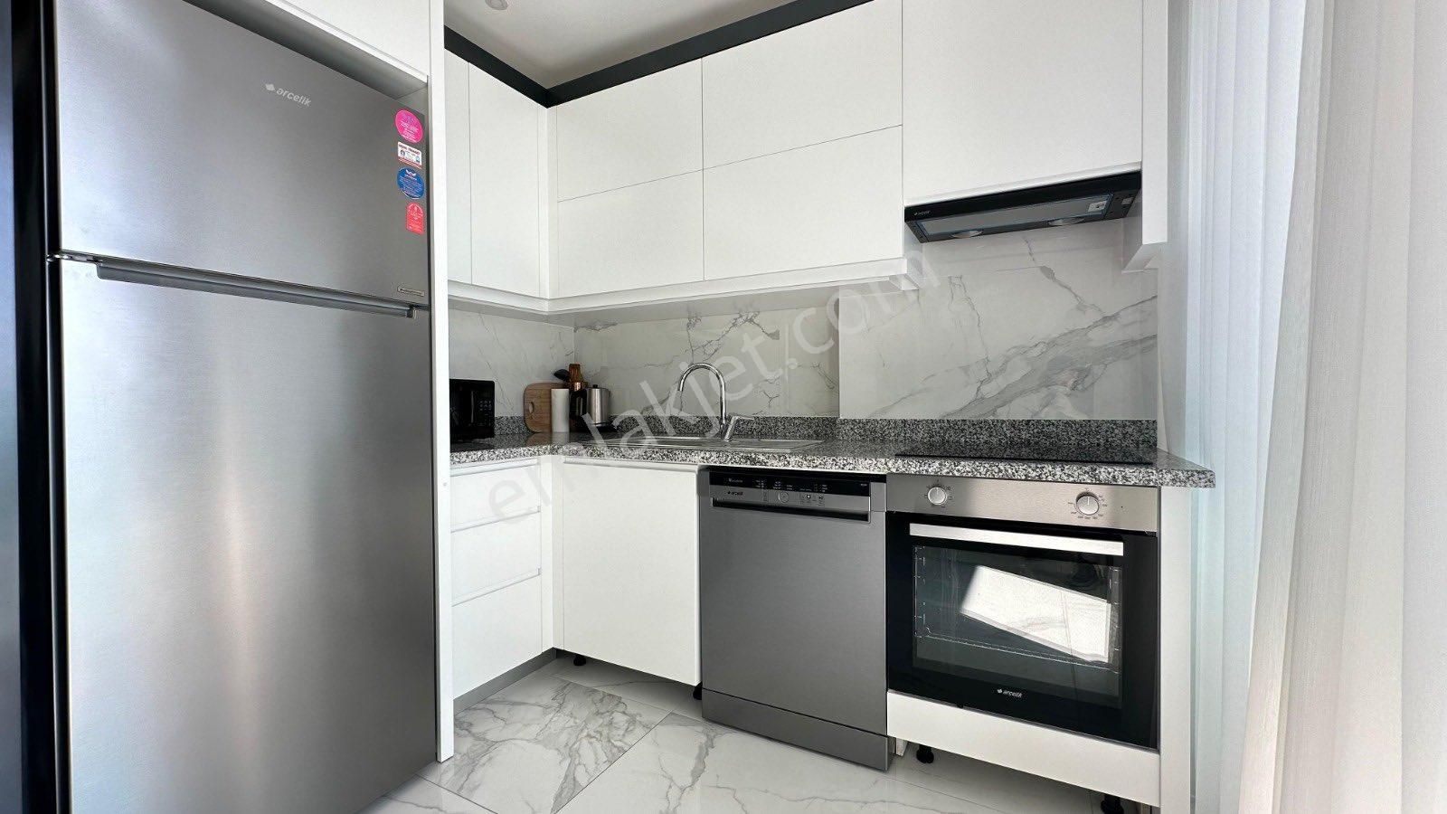 Sea View 2+1 Penthouse Apartment İn Mahmutlar Full Furnished - Görsel 31