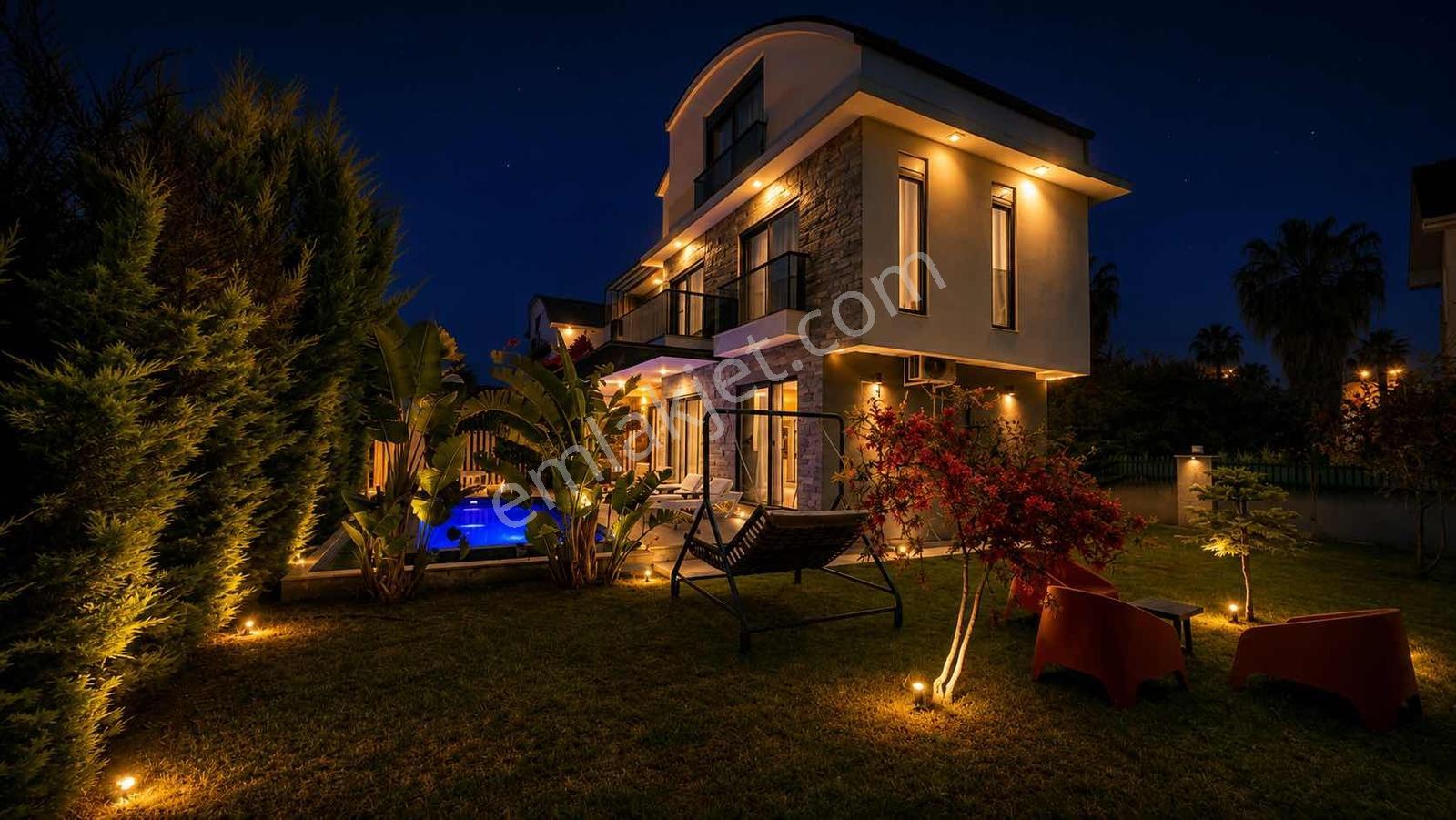 Belek'de Kiralık Lüks Özel Havuzlu 4+1 Vılla - V E R D E -