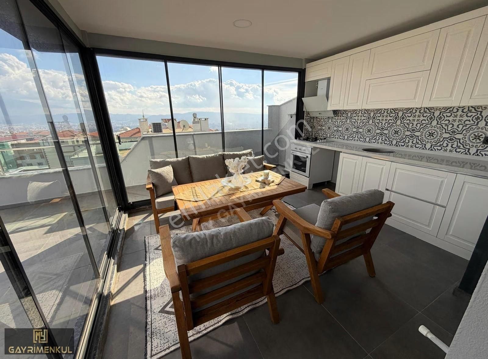 Atatürk Mahallesinde Havuzlu,geniş Bahçeli Lüks 5+1 Villa - Görsel 12