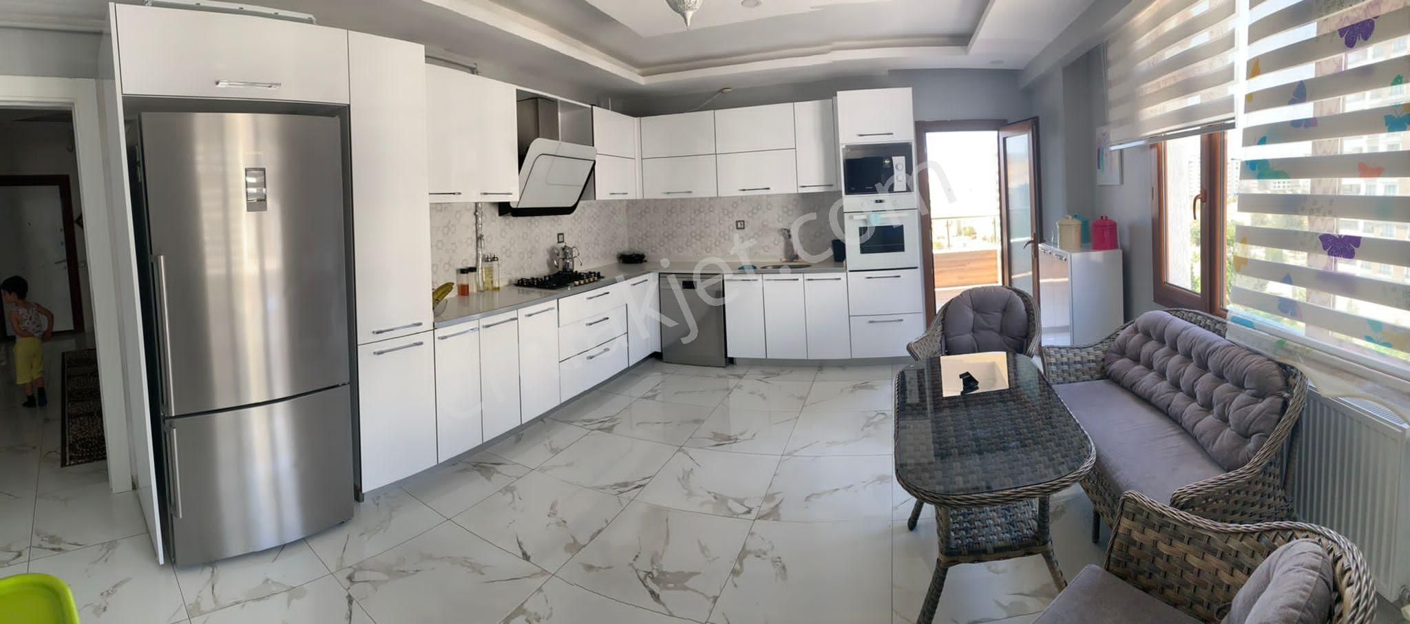 Ev Sahibinden; Mesire Manzaralı, Merkezi Konumda, Geniş (220 M2 4 +1 ), Lüx Daire - Görsel 6