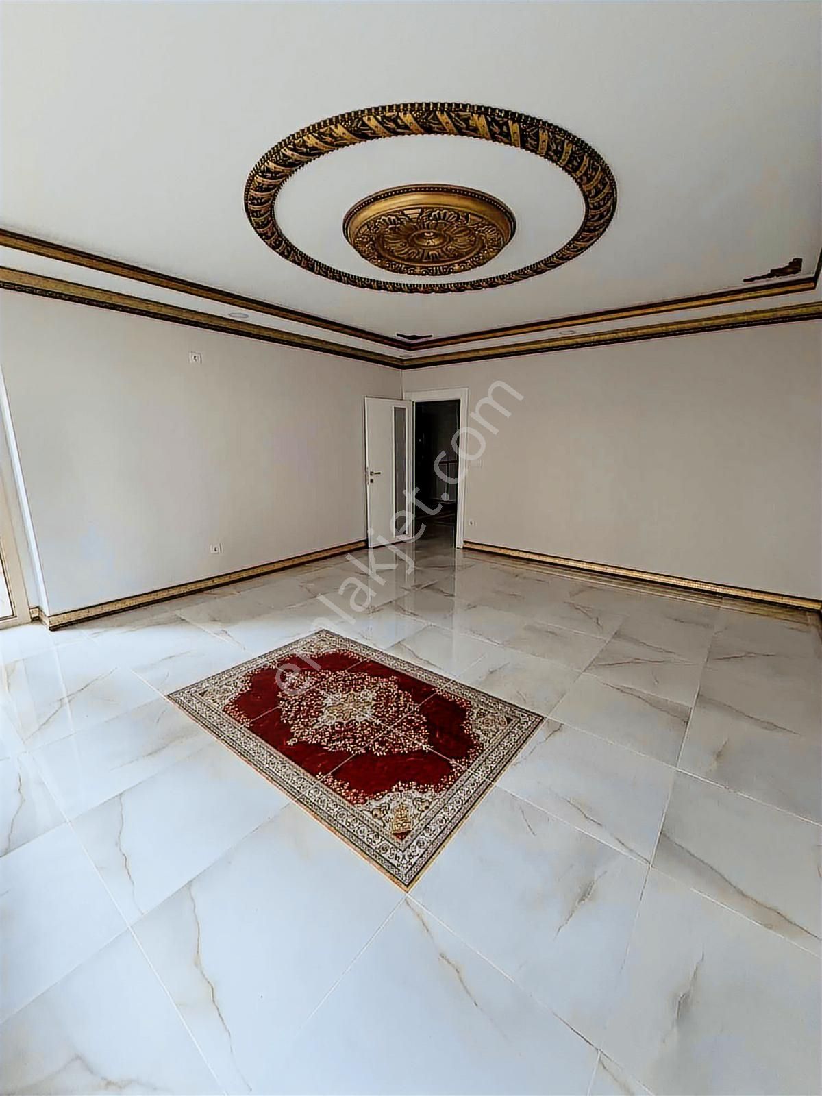 Yorulmaz Saraylarında 3.1