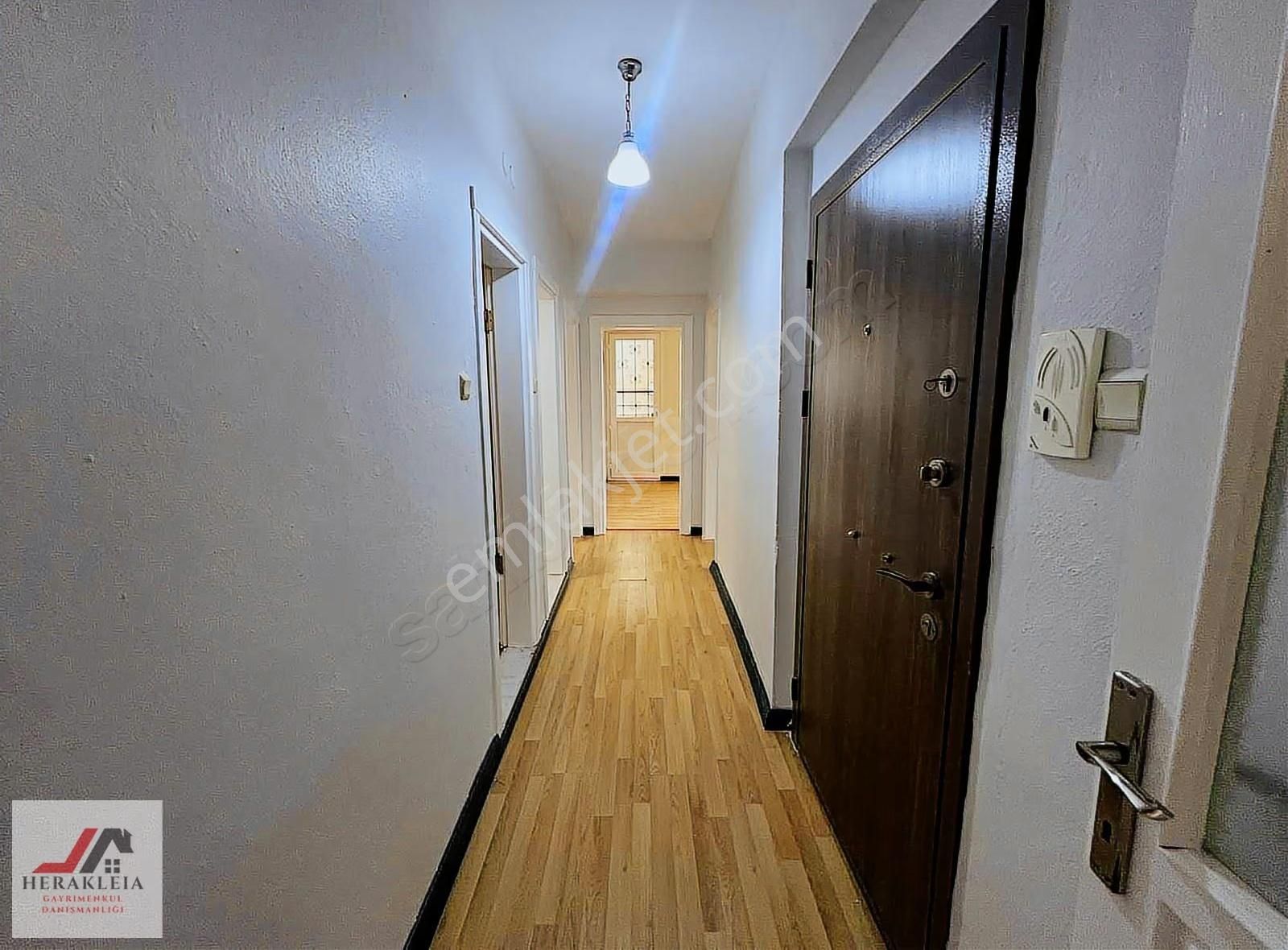 Katta Tek 3+1 Orta Kat Daire Kent Meydanı Mevkii Köşe Daire - Görsel 2