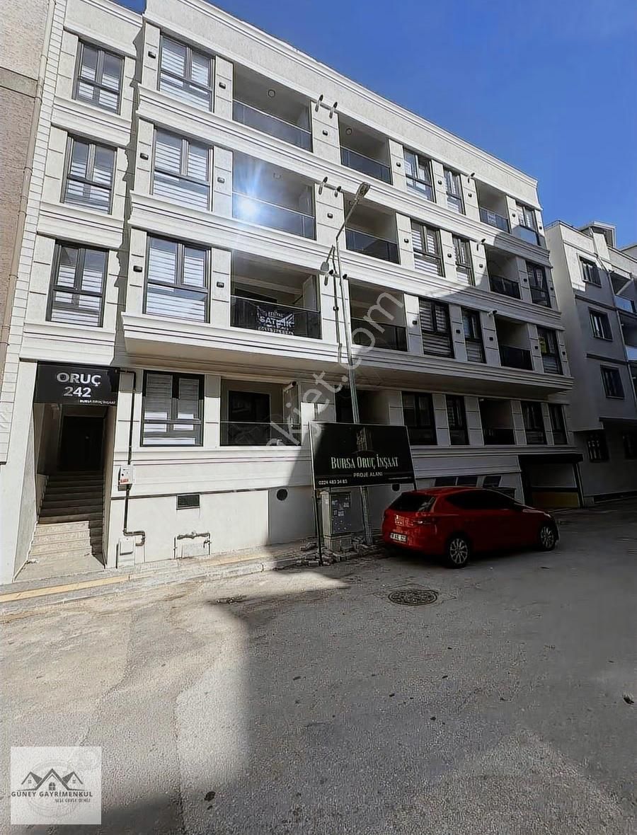 Güney'den Oruç 242'de Full Eşyalı 2+1 Geniş M2 Satılık Daire