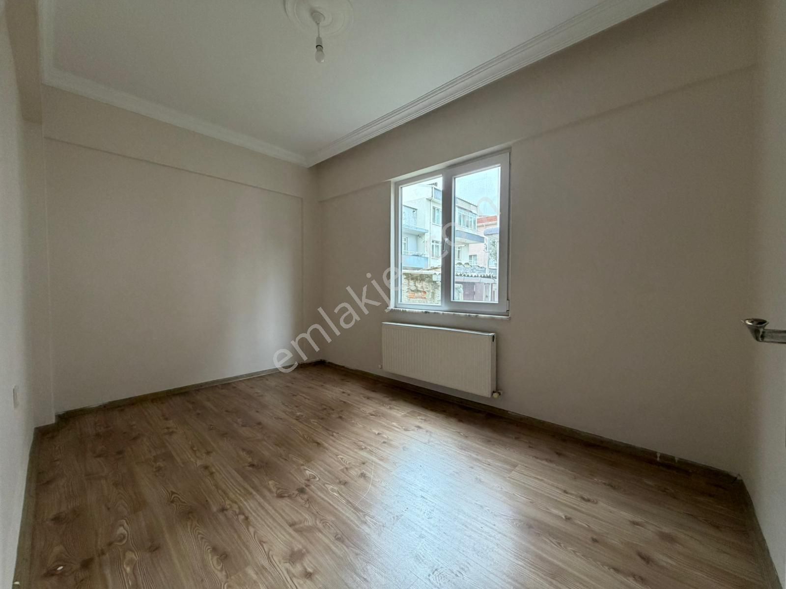 Merkezi Konumda Bakımlı 3+1 Kiralık Daire - Görsel 6