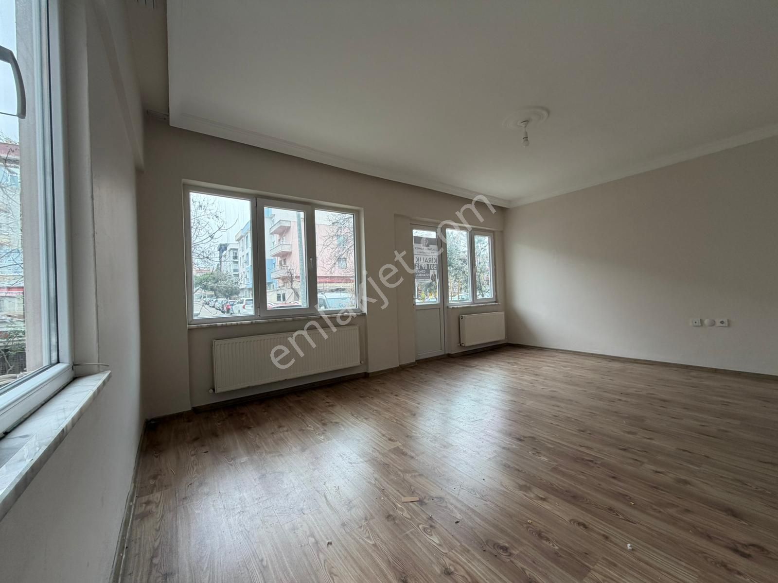 Merkezi Konumda Bakımlı 3+1 Kiralık Daire - Görsel 2