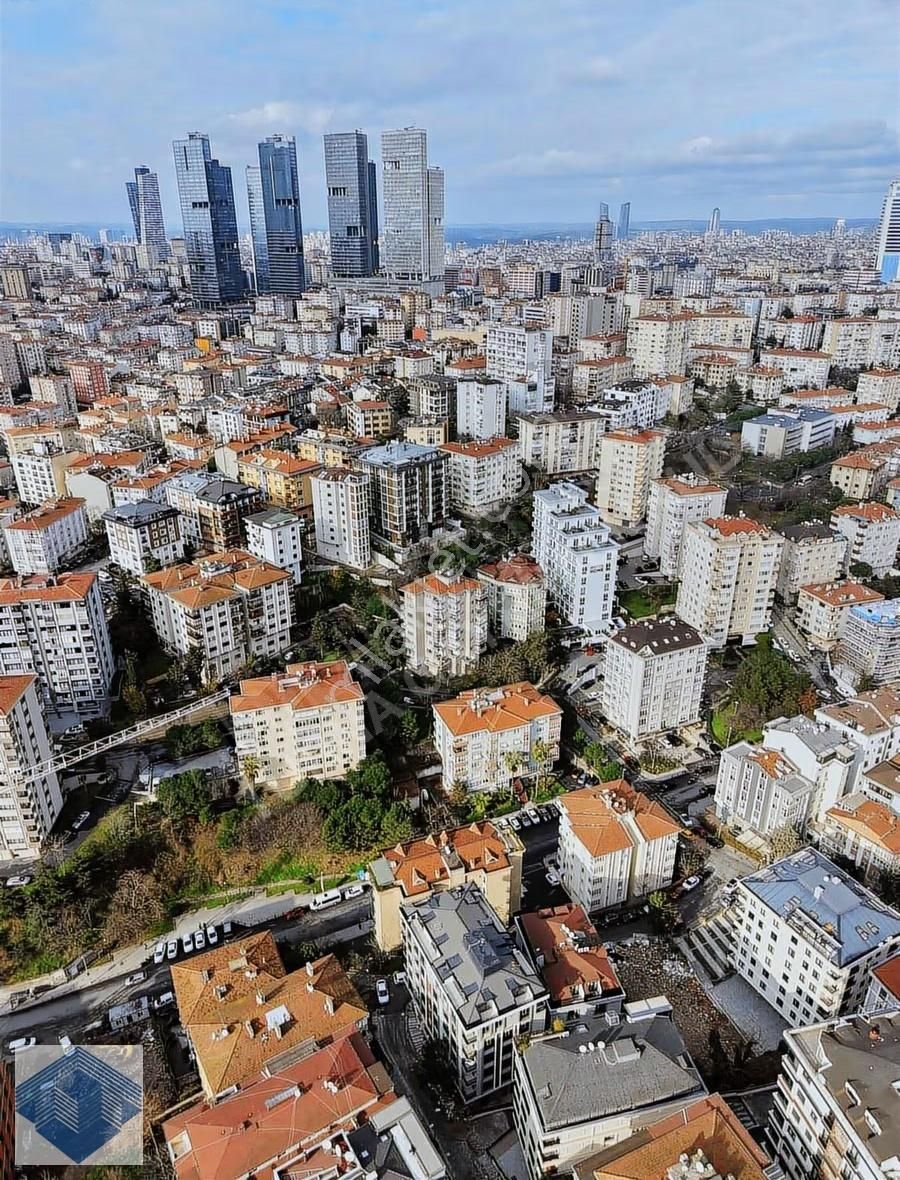 Beşiktaş Dikilitaş'ta Otoparklı Yeni Binada Satılık 3+1 Daire