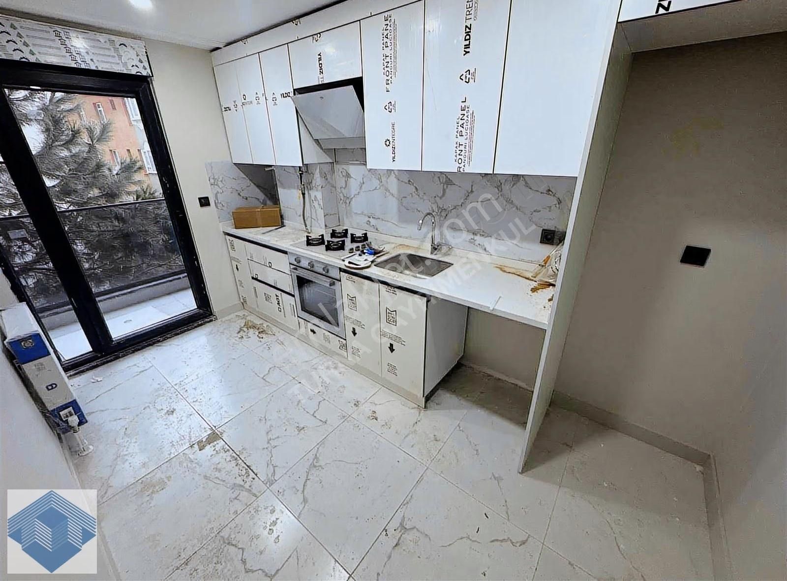 Beşiktaş Dikilitaş'ta Otoparklı Yeni Binada Satılık 3+1 Daire - Görsel 9