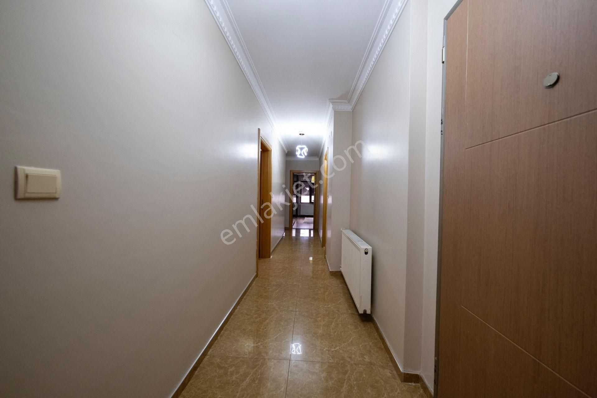 Berkay Demirel'den Akçay Kordona 20 Metre Ultra Lüks 180m2 3+1 Daire - Görsel 2