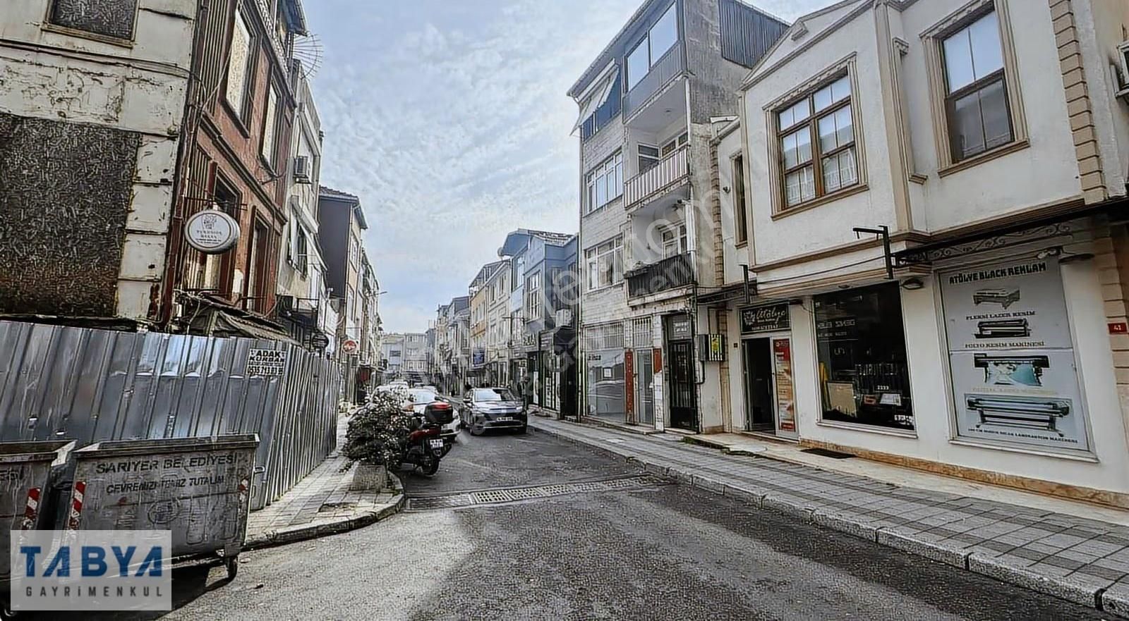 Sarıyer Merkezde Sahile 5 Dk Harika Konumda 2+1 Satılık Daire