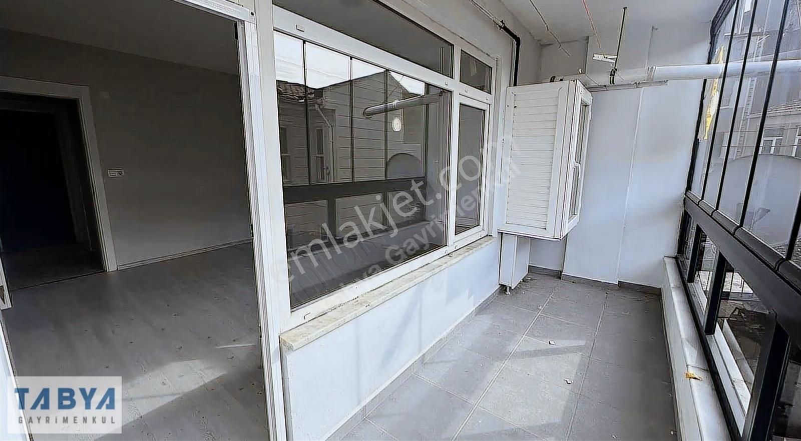 Sarıyer Merkezde Sahile 5 Dk Harika Konumda 2+1 Satılık Daire - Görsel 7