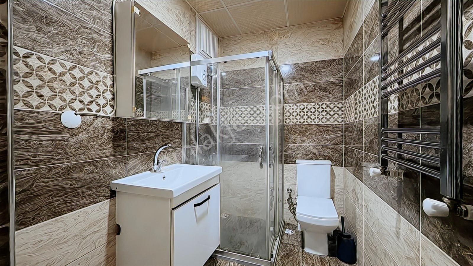 İzmir Çiğki K.çiğli'de Kiralık 1+1 Daire Cb Ph - Görsel 4