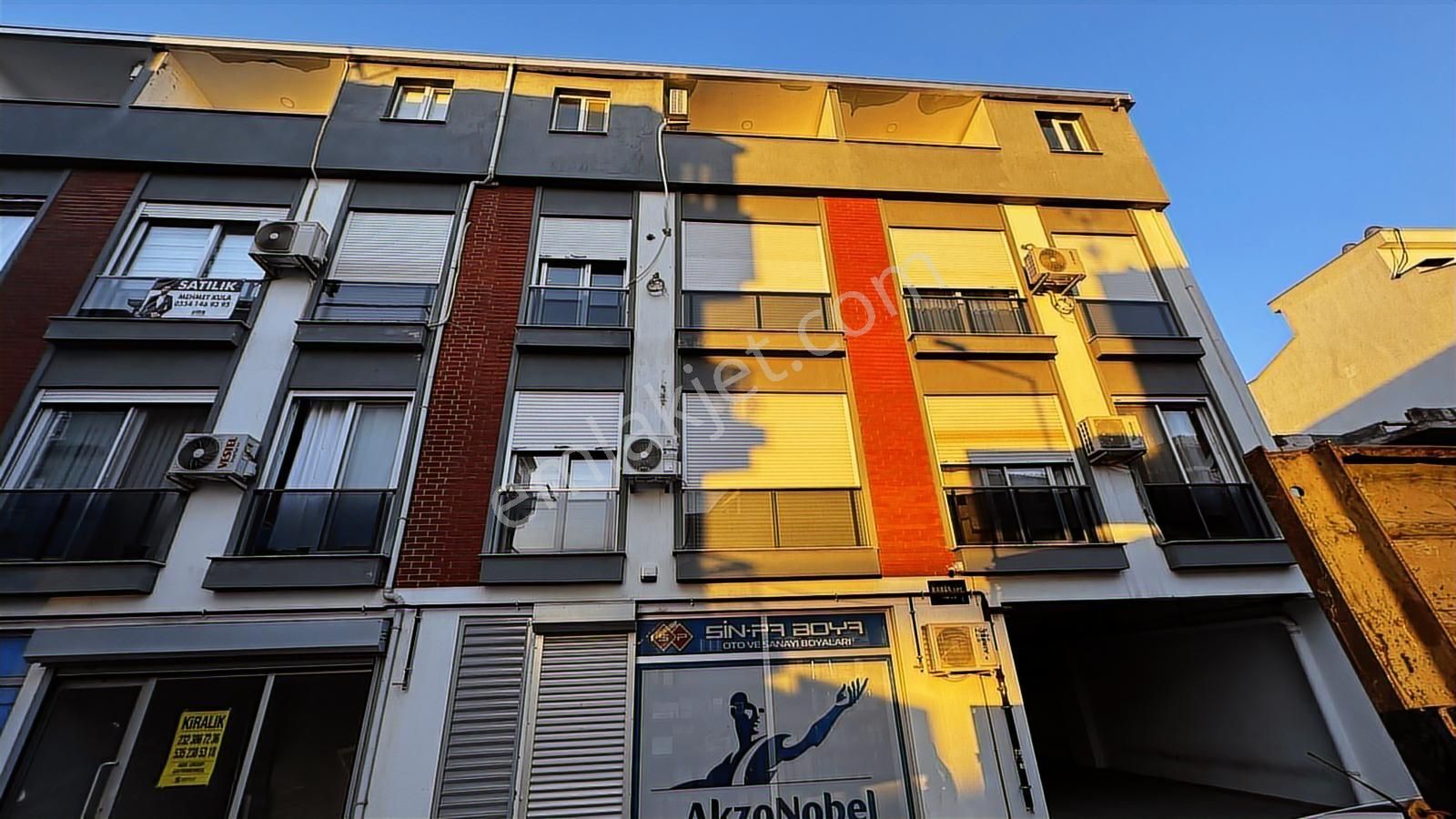 İzmir Çiğki K.çiğli'de Kiralık 1+1 Daire Cb Ph