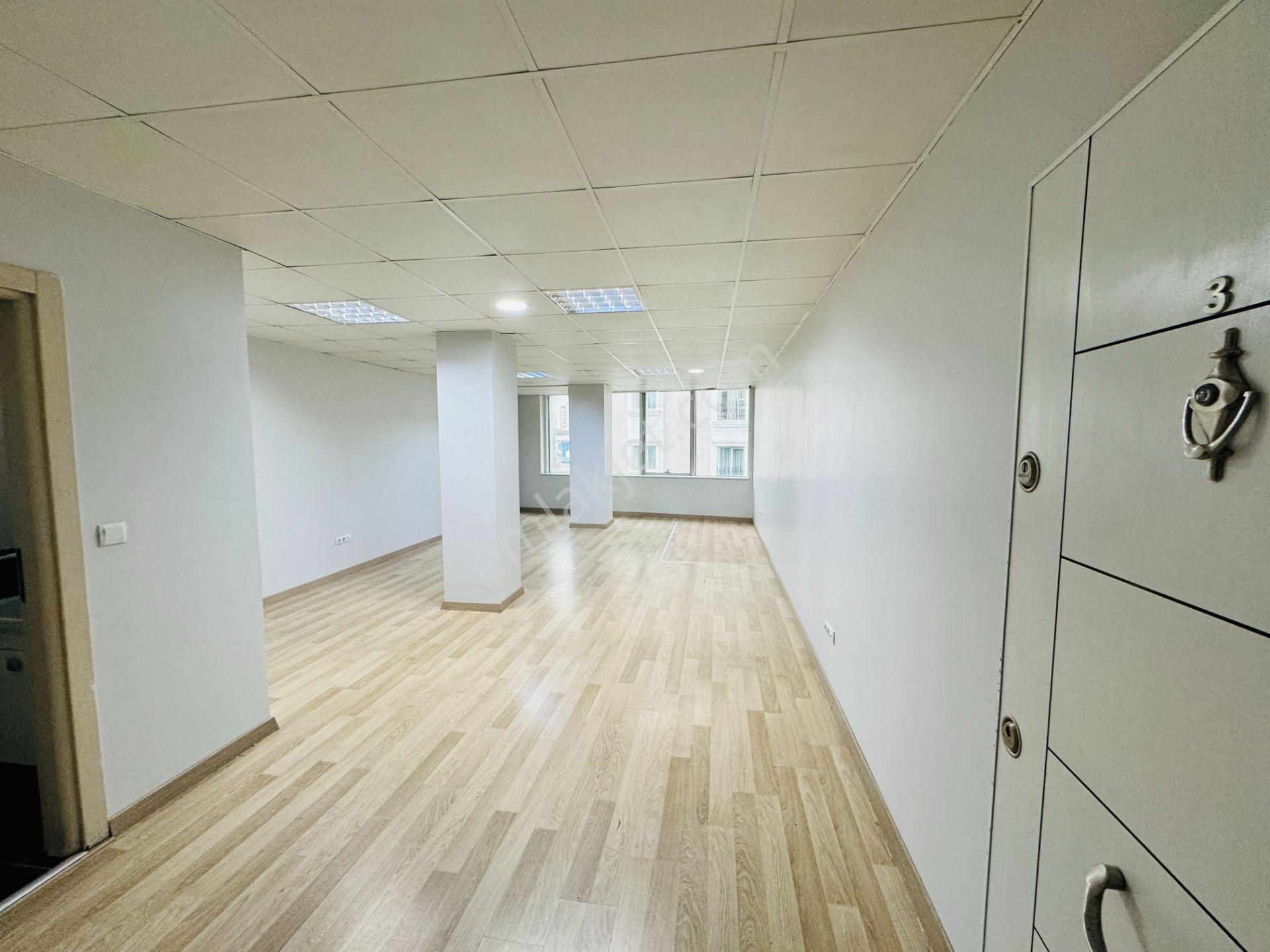 Turyap Alpha'dan Esenyurt Meydanda Kiralık Büro & Ofis - Görsel 6
