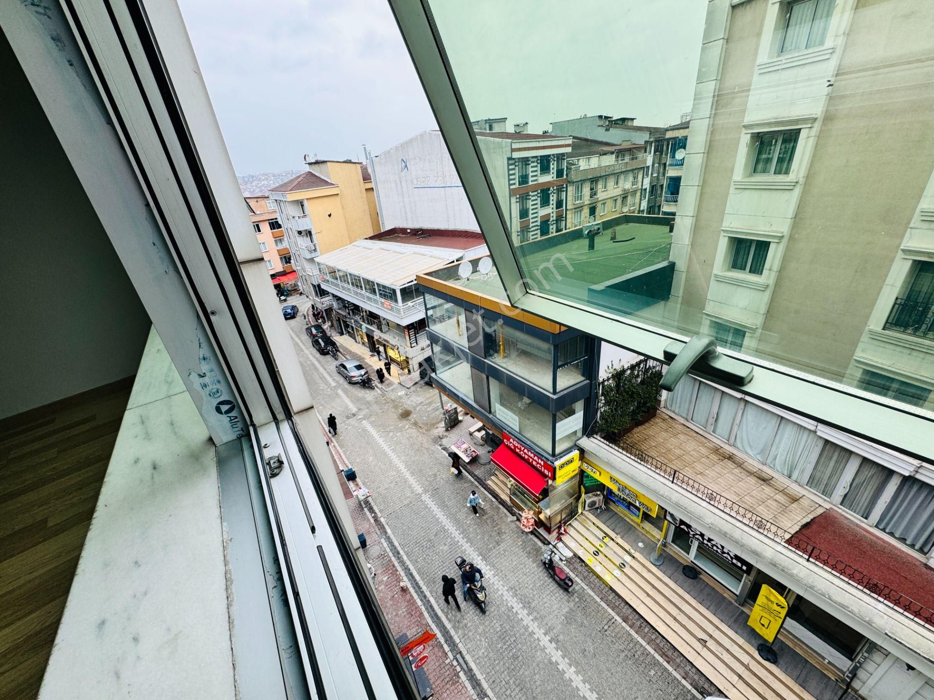 Turyap Alpha'dan Esenyurt Meydanda Kiralık Büro & Ofis - Görsel 17