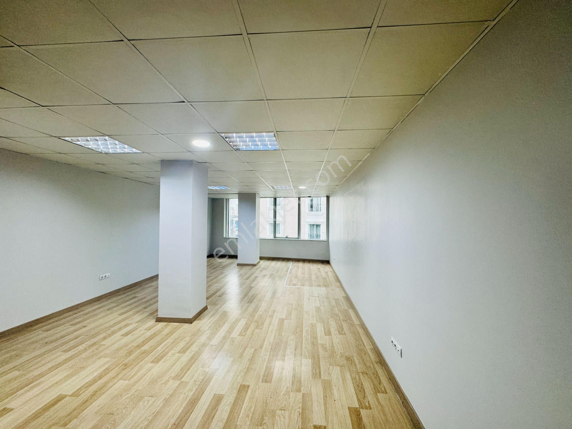 Turyap Alpha'dan Esenyurt Meydanda Kiralık Büro & Ofis - Görsel 2
