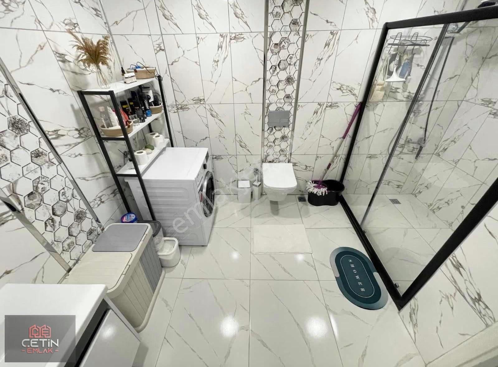 Çetin Emlak' Fatih Mah.içi Yapılı 1 Balkonlu Giriş Kat 3+1 Daire - Görsel 4