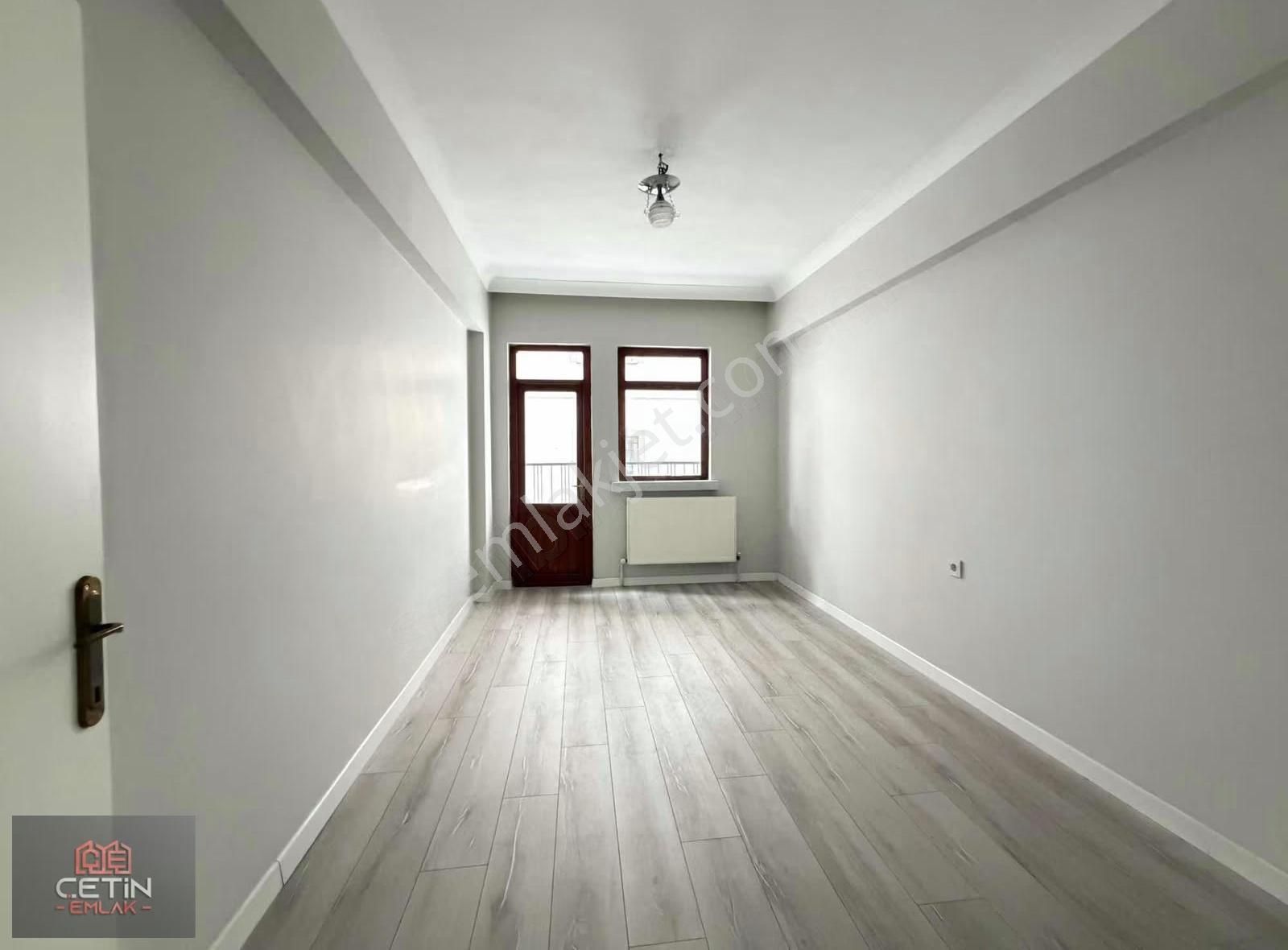 Çetin Emlak' Fatih Mah.içi Yapılı 1 Balkonlu Giriş Kat 3+1 Daire - Görsel 9