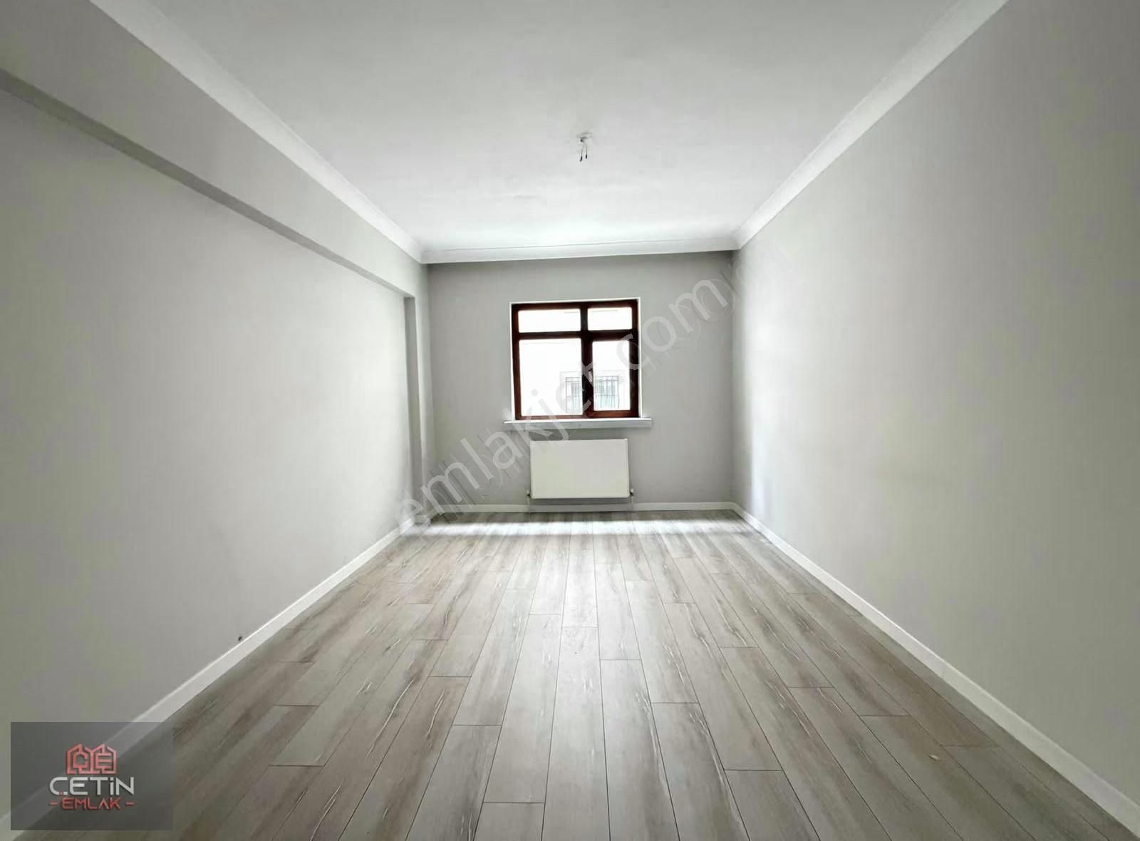 Çetin Emlak' Fatih Mah.içi Yapılı 1 Balkonlu Giriş Kat 3+1 Daire - Görsel 2