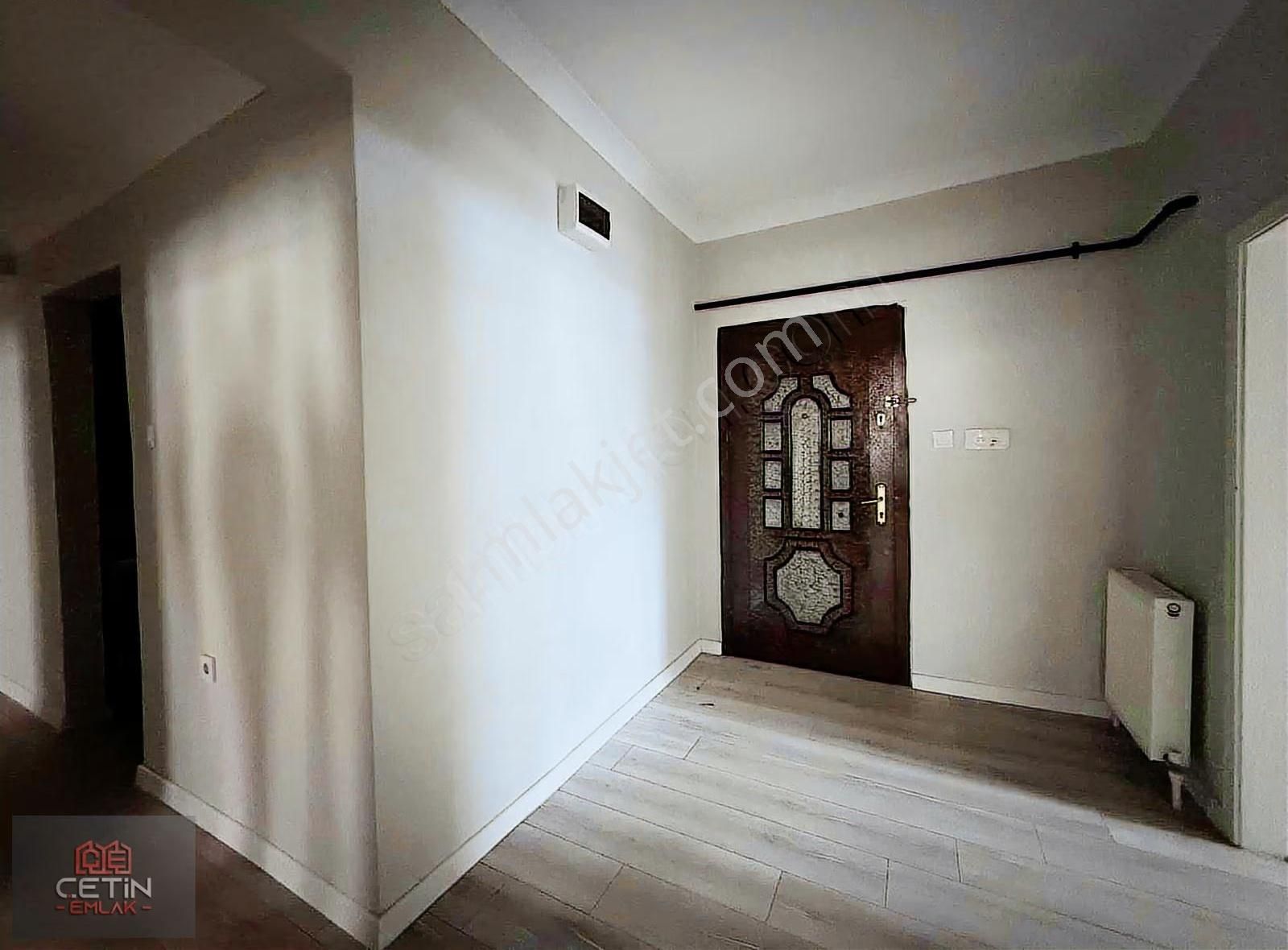 Çetin Emlak' Fatih Mah.içi Yapılı 1 Balkonlu Giriş Kat 3+1 Daire - Görsel 24