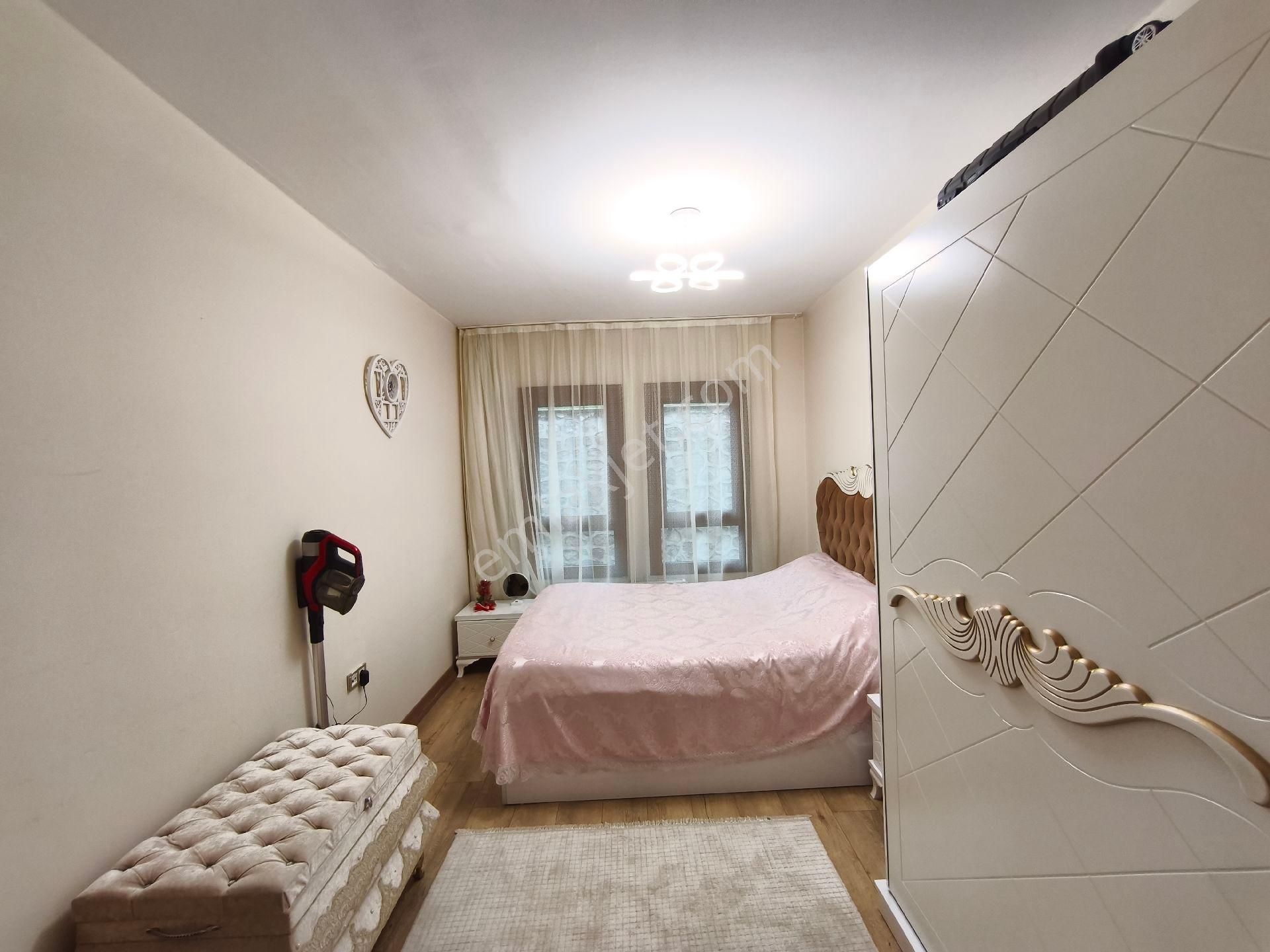 Manisa Yunusemre Akgedik Mahallesi 2.etap.2 Kısım Tıp 2-93/ 2+1 Kapalı Mutfak - Görsel 20