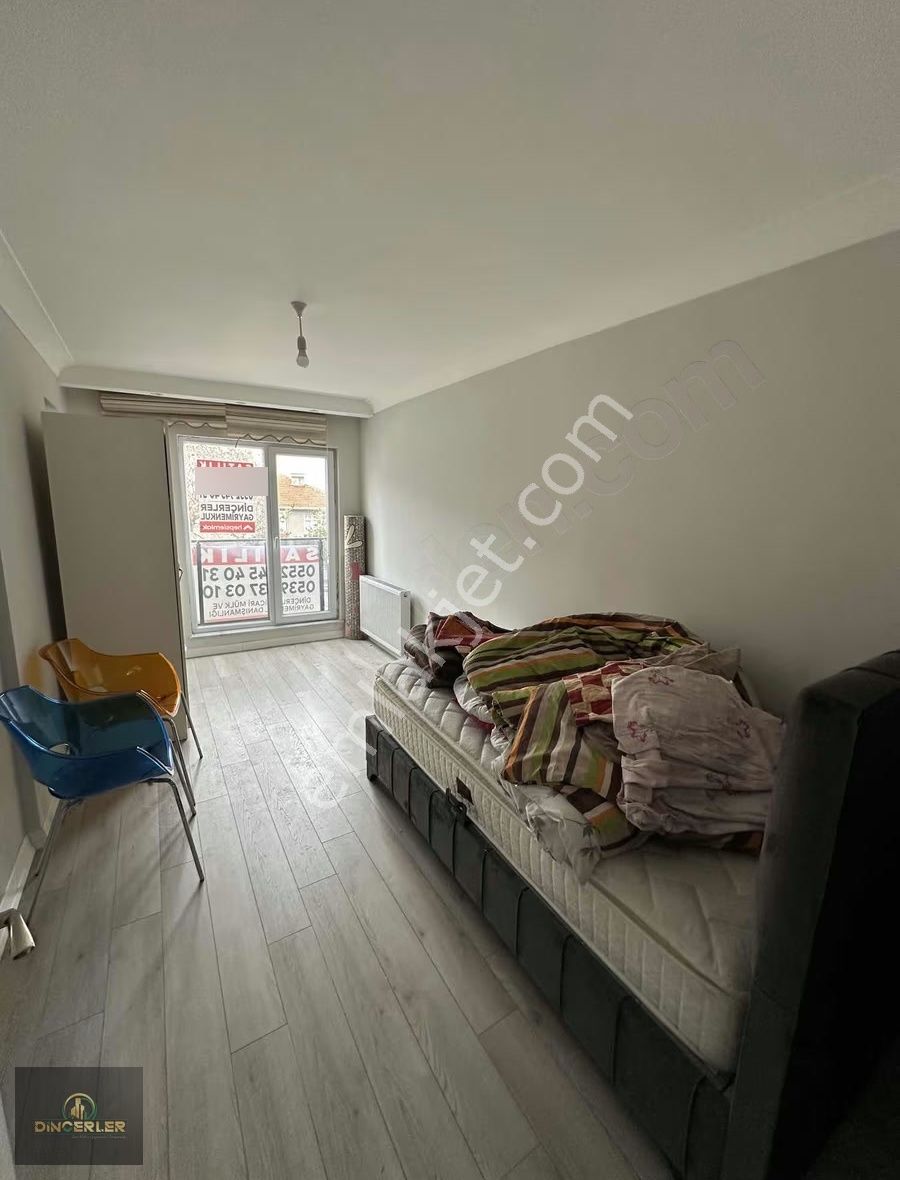 Gölbaşı Cadde Üzeri Satılık Yatırımlık 1+1 Daire